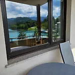Apartma Panorama * 布莱德